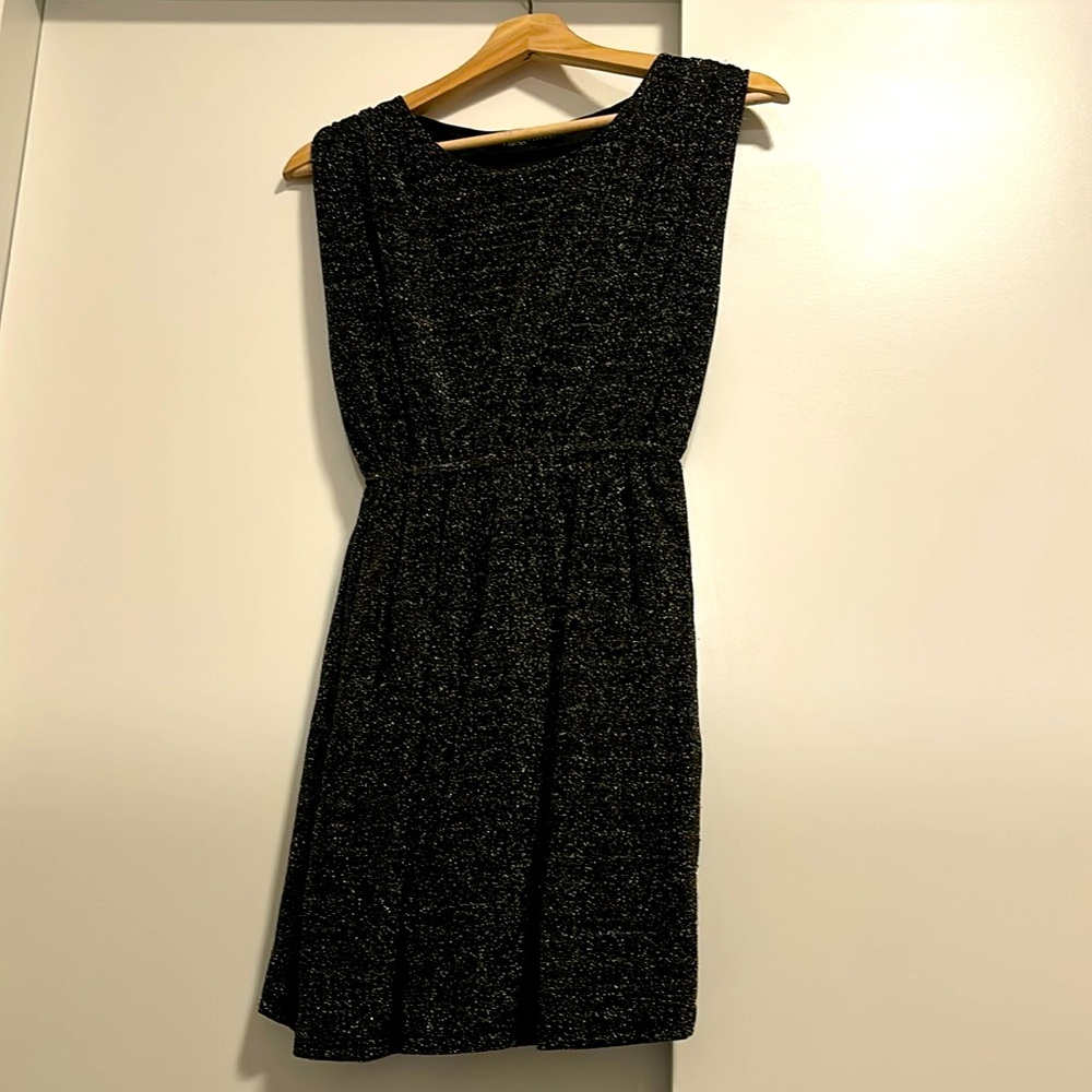 Black mini sleeveless dress perfect for casual evening dinners. Small. True size